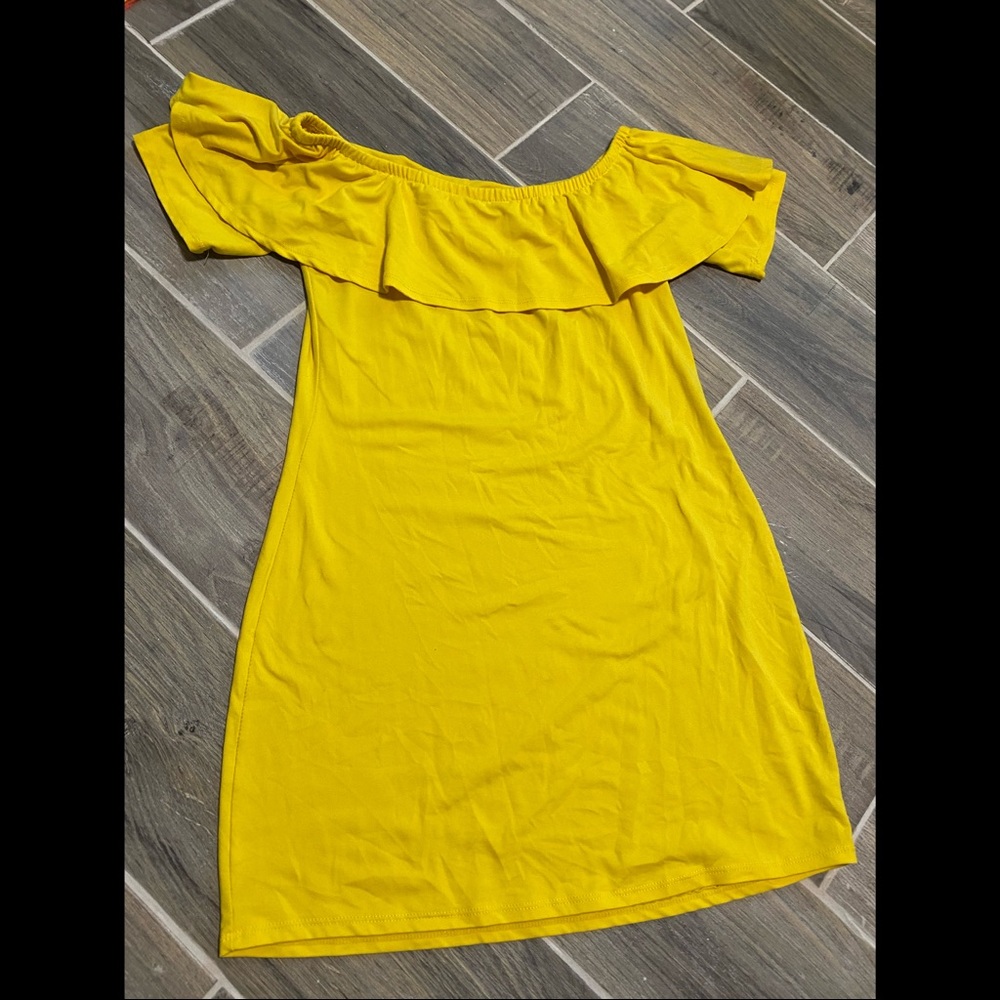 Halter shoulder dress